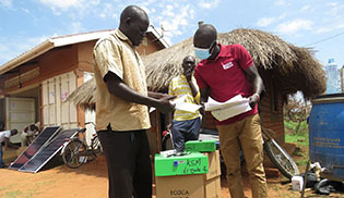 Solar-powered stoves change lives in Uganda