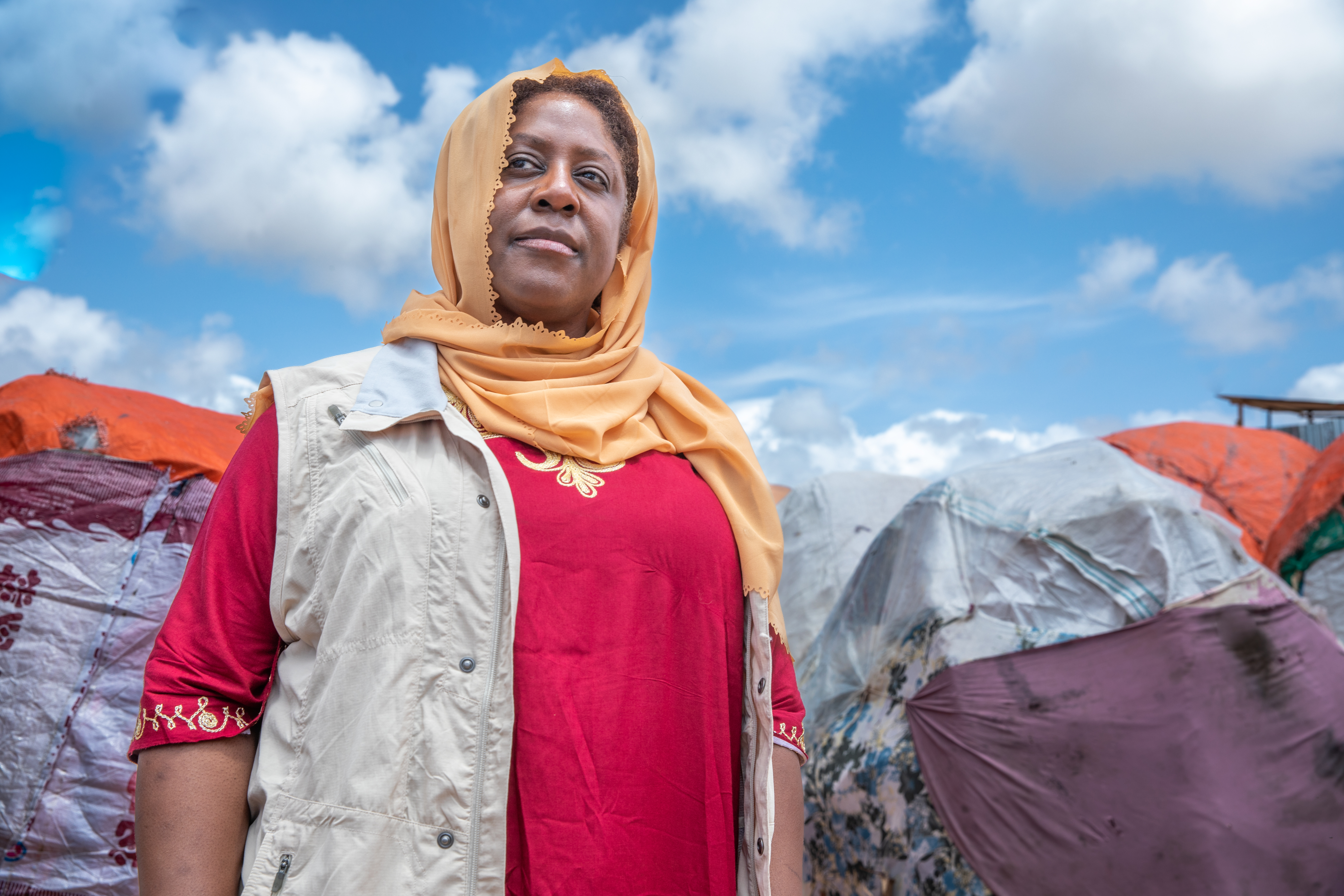 Mercy Corps CEO Tjada D’Oyen McKenna at a camp for displaced people in Baidoa, South West State of Somalia.